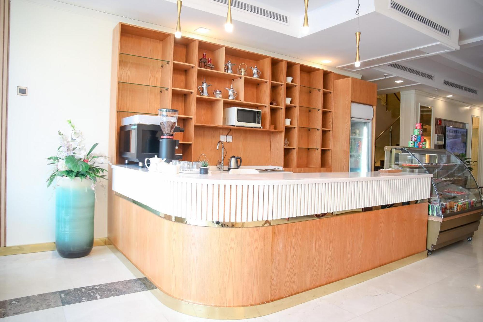 Areen Palace Hotel - Almadina Road Djedda Buitenkant foto